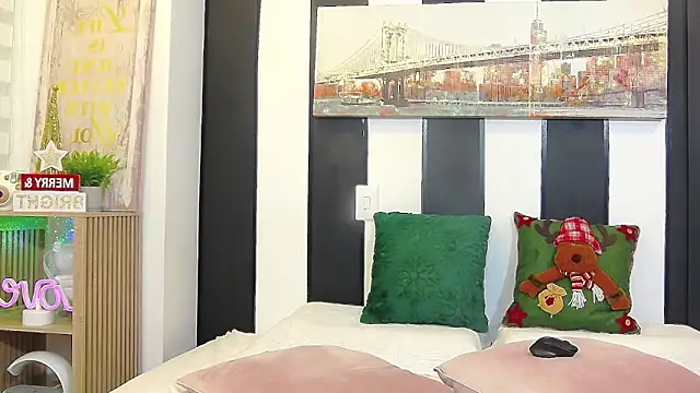 ParisRoux online show from 12-13-25, 08:04