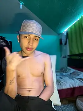 Snapshot of pabonsito chatting on 09-12-25, 02:44 pabonsito online show from 09-12-25, 02:44