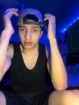 Snapshot of pabonsito chatting on 09-15-25, 02:34 pabonsito online show from 09-15-25, 02:34