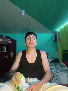 Snapshot of pabonsito chatting on 09-30-25, 02:39 pabonsito online show from 09-30-25, 02:39