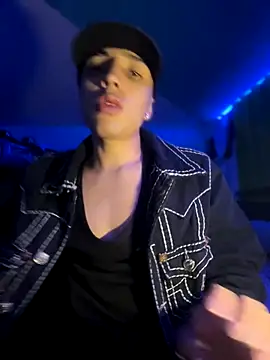 Snapshot of pabonsito chatting on 09-14-25, 02:56 pabonsito online show from 09-14-25, 02:56