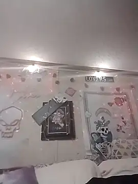 Snapshot of BonnienClyde5421 chatting on 02-14-26, 07:25 BonnienClyde5421 online show from 02-14-26, 07:25