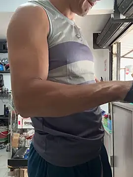 Terra-22cm online show from 10-28-25, 03:00