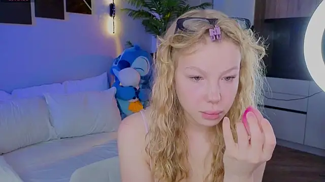 emilyshepar d online show from 04-28-26, 02:27
