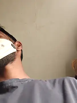 RAYI Queen 4 online show from 12-14-25, 04:08