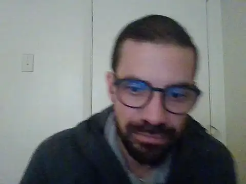 Snapshot of MartyTheSmarty chatting on 11-26-25, 11:38 MartyTheSmarty online show from 11-26-25, 11:38