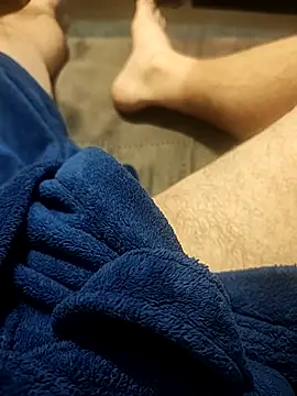 hubbyfun19 online show from 12-21-25, 07:32