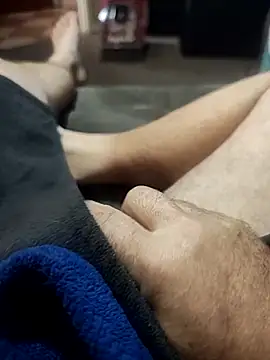 hubbyfun19 online show from 04-12-26, 05:33