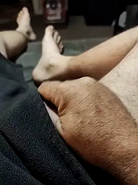 hubbyfun19 online show from 04-18-26, 04:37