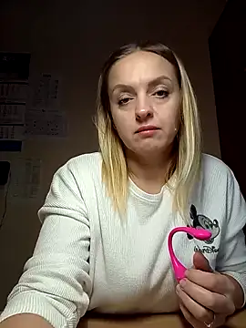 Ami Foxy online show from 10-21-25, 09:30