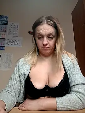 Ami Foxy online show from 04-02-26, 11:39