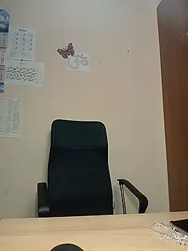 Ami Foxy online show from 06-17-26, 05:29