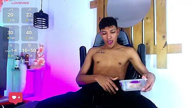 Rick Wade online show from 11-26-25, 04:01