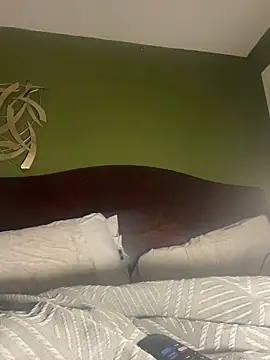 caramel  cremes online show from 10-28-25, 04:13