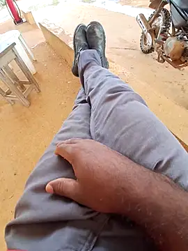 Negodabenga online show from 11-23-25, 05:12