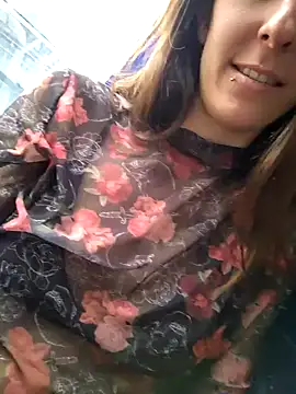 Snapshot of sweetsinxxx chatting on 11-01-25, 09:08 sweetsinxxx online show from 11-01-25, 09:08