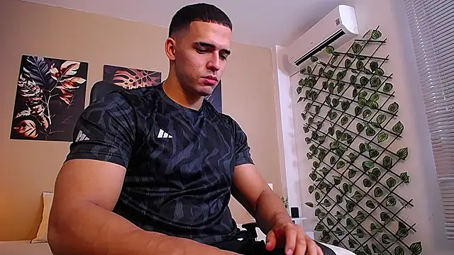 ChristopherBlack  online show from 11-10-25, 01:05