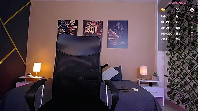 ChristopherBlack  online show from 02-12-26, 01:11