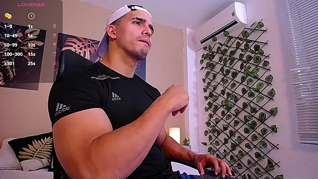 ChristopherBlack  online show from 01-06-26, 01:15