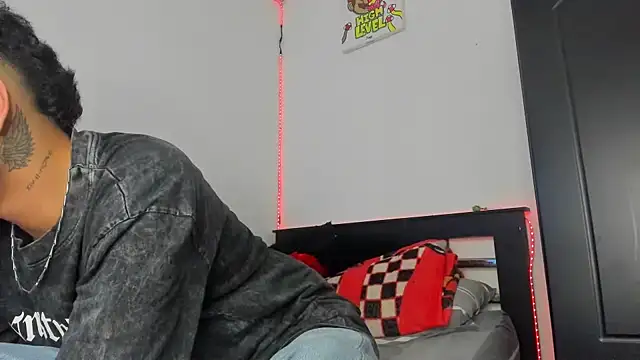 Mateo Escobar online show from 11-01-25, 08:14