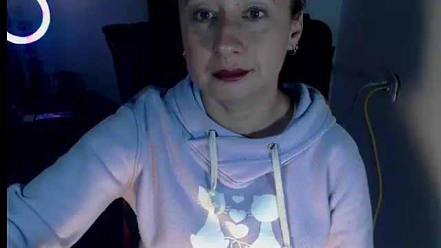 Milf Valeria online show from 10-16-25, 03:09