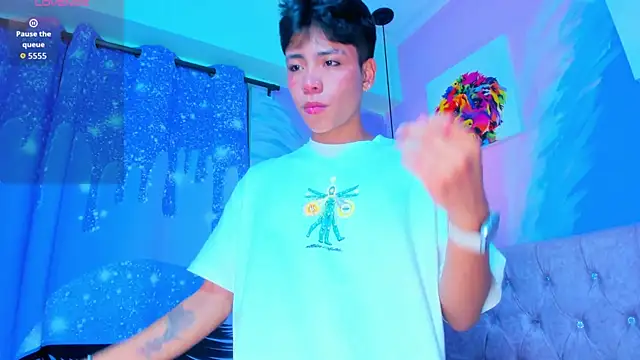 MaxiWildd online show from 04-18-26, 12:51
