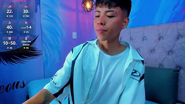 MaxiWildd online show from 04-03-26, 01:17