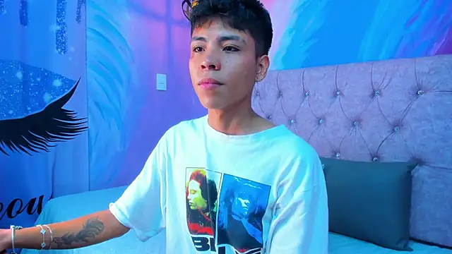 MaxiWildd online show from 05-29-26, 01:06