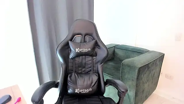 Kyleighc online show from 05-26-26, 11:03
