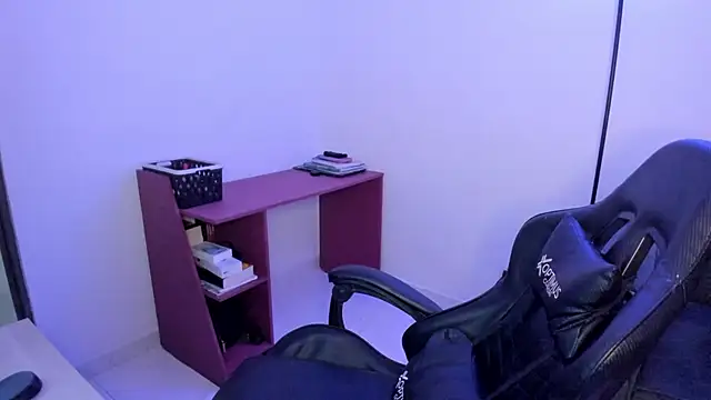 Kyleighc online show from 07-29-26, 11:26