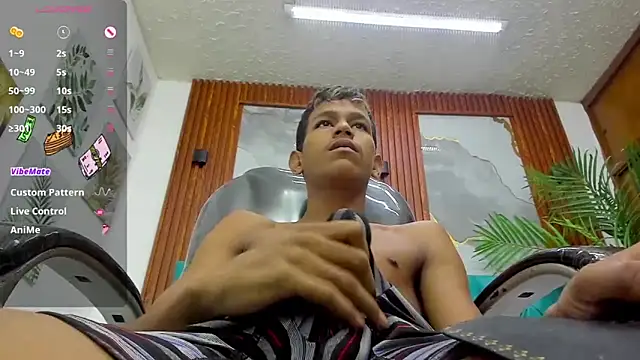 Rory castro online show from 12-21-25, 11:05