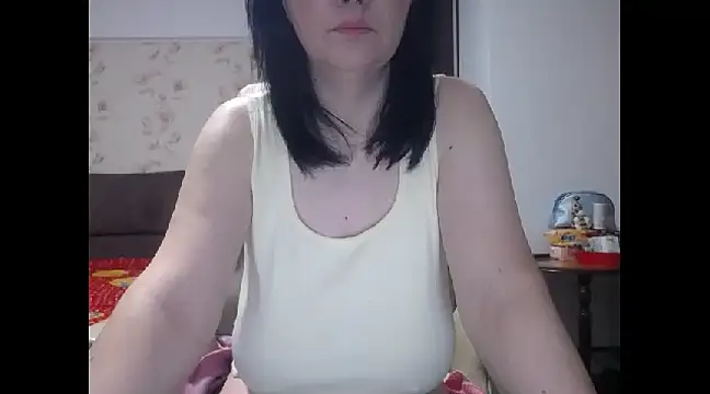 Snapshot of Mary_x chatting on 03-15-25, 03:51 Mary x online show from 03-15-25, 03:51