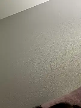 Snapshot of vivian3 chatting on 11-16-25, 01:32 vivian3 online show from 11-16-25, 01:32