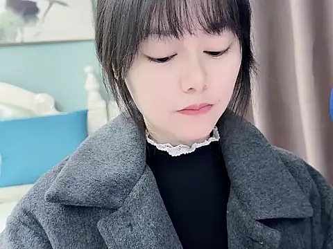 sarah111 online show from 12-18-25, 04:06