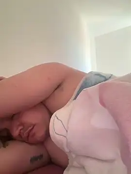 michael877675 online show from 10-01-25, 04:11