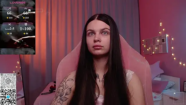 Snapshot of Michela_Fruet chatting on 06-10-26, 01:07 Michela Fruet online show from 06-10-26, 01:07