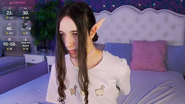 Snapshot of SilverMuse chatting on 02-01-26, 11:47 SilverMuse online show from 02-01-26, 11:47