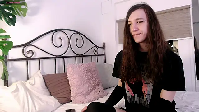 SilverMuse online show from 04-07-26, 04:25