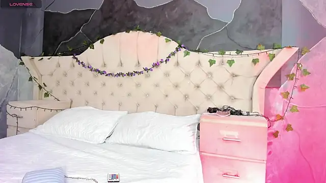 AmbarFoxx  online show from 11-24-25, 03:17