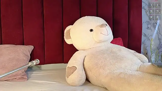 PrincePoppy online show from 11-16-25, 08:24