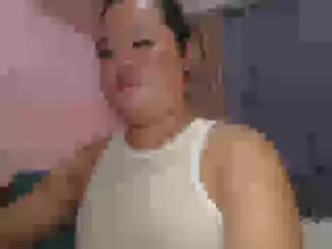 Snapshot of fallen_angel08 chatting on 05-05-26, 02:31 fallen angel08 online show from 05-05-26, 02:31
