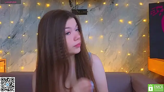 Snapshot of miss_bubbles_ chatting on 05-24-26, 02:00 miss bubbles online show from 05-24-26, 02:00