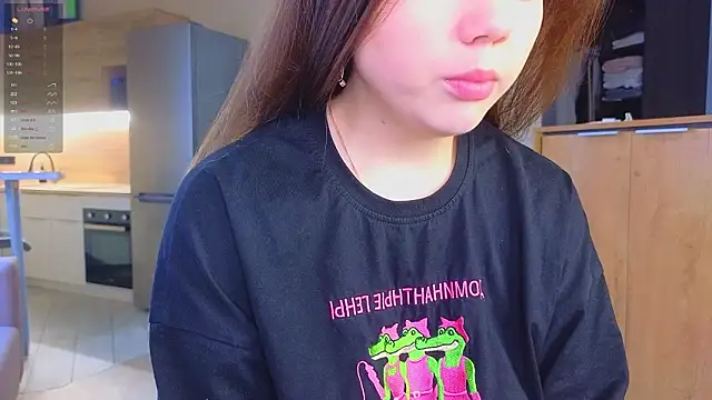 miss bubbles  online show from 03-22-26, 01:09