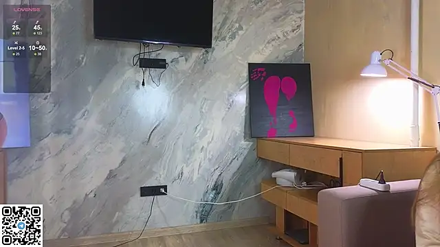 miss bubbles  online show from 11-04-25, 12:25