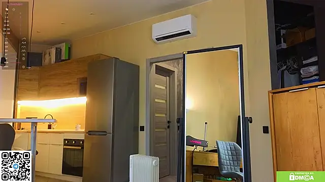 miss bubbles  online show from 04-07-26, 12:56