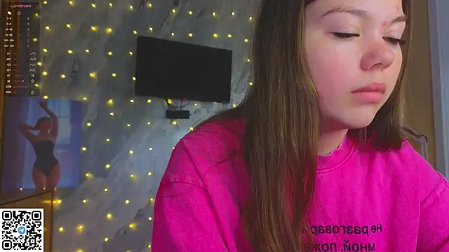 miss bubbles  online show from 12-21-25, 12:57