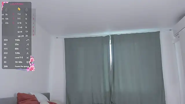 OdelynaFrake online show from 11-28-25, 08:36