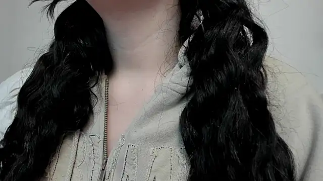 snow doll online show from 10-22-25, 03:22