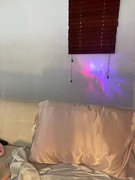 snow doll online show from 10-10-25, 08:42