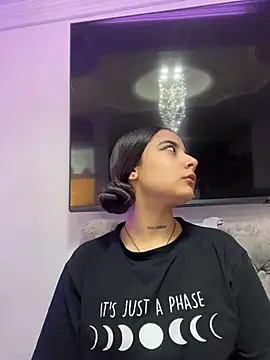 AlliceWinter online show from 11-15-25, 02:32